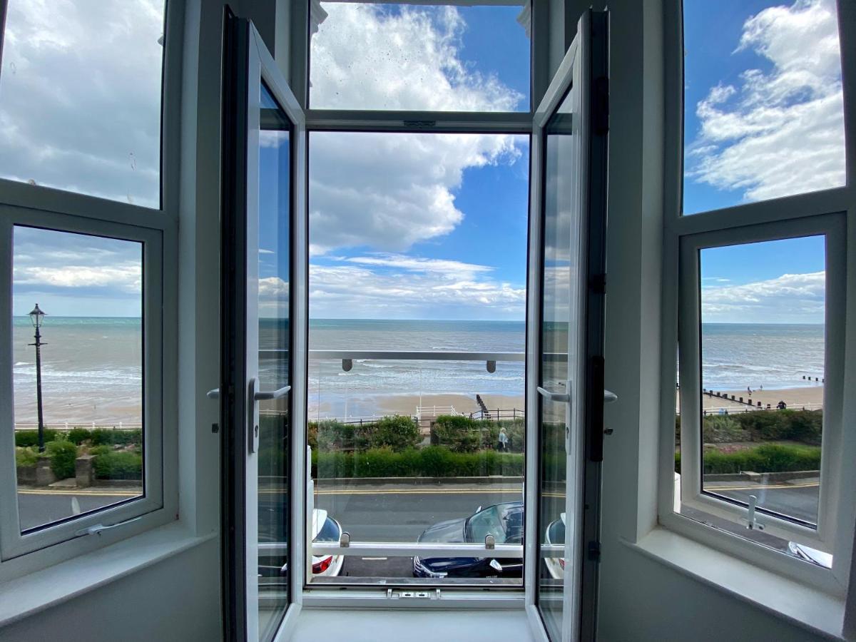 Bridlington Bay Apartments ภายนอก รูปภาพ
