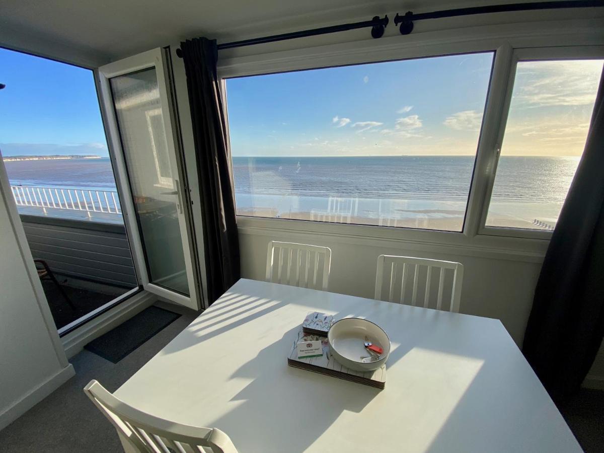 Bridlington Bay Apartments ภายนอก รูปภาพ